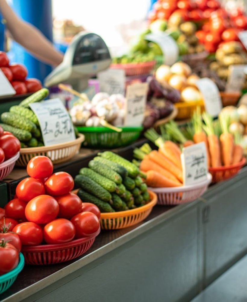 Culinary-team-sourcing-fresh-ingredients